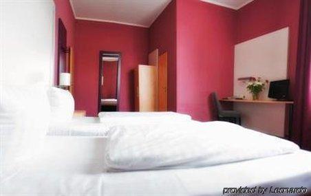 Hotel Columbus Francfort-sur-le-Main Extérieur photo