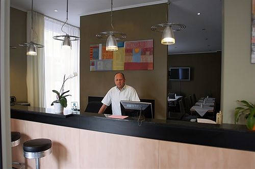 Hotel Columbus Francfort-sur-le-Main Extérieur photo